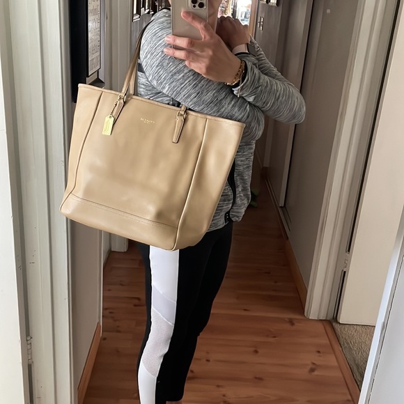 Coach saffiano leather tote - Picture 10 of 10